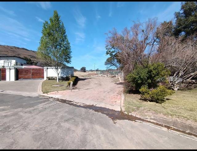 LAND FOR SALE IN BALMORAL